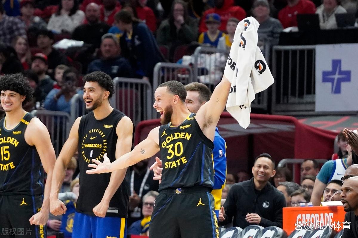 开云-比赛规则变更引发热议！，库里在公牛比赛中反败为胜赛场气氛高涨的简单介绍