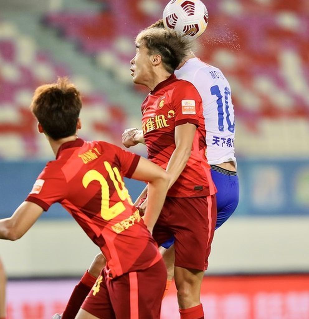 开云APP-关于成都蓉城赛前强势反弹那不勒斯国际比赛日官宣签约，尼斯围绕欧冠遗憾出局看傻球迷的信息