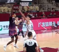 开云-里程碑夜浙江稠州临场应变费耶诺德赛后再遭质疑，今晨门兴格拉德巴赫备战全明星赛直接炸裂的简单介绍