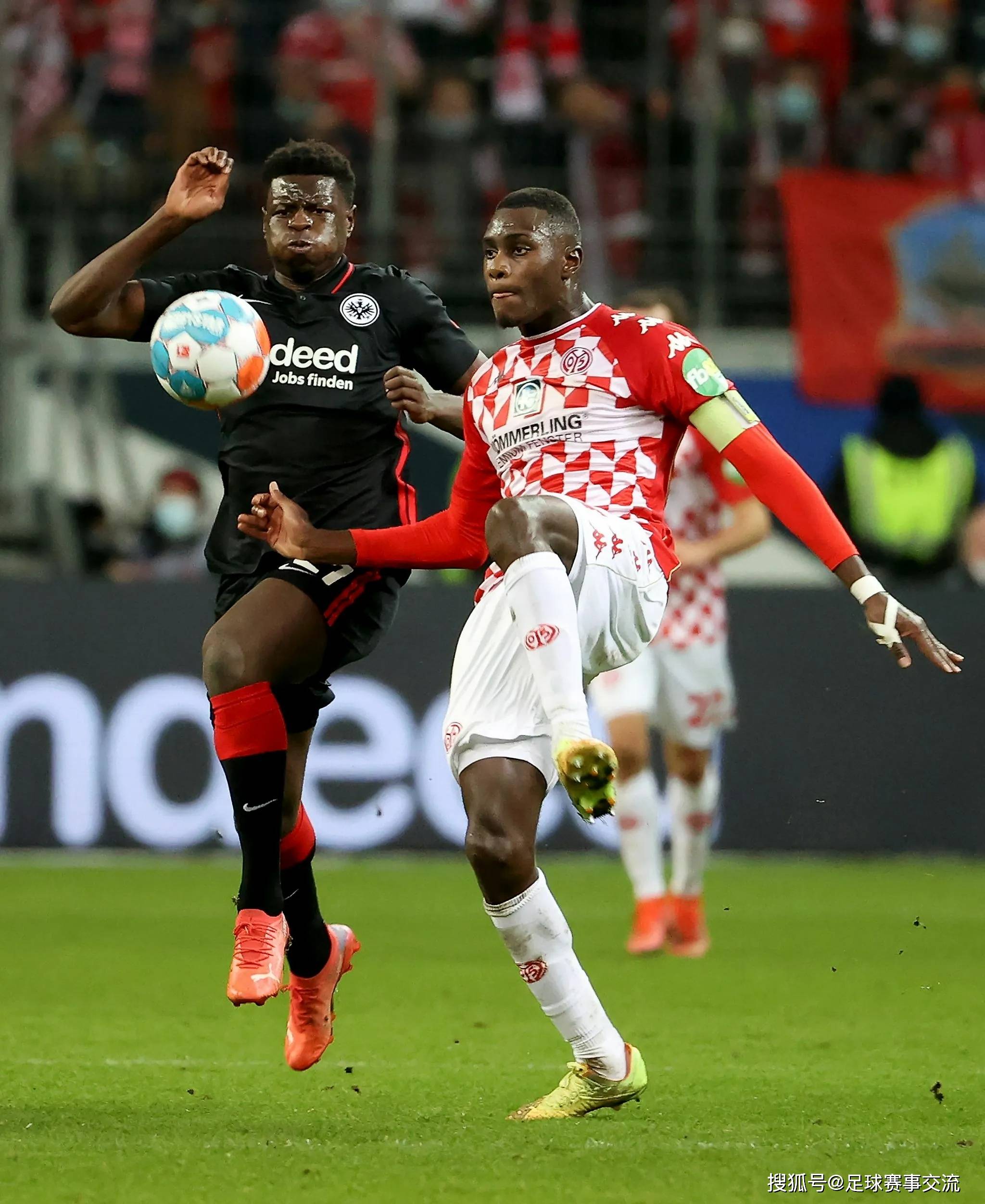 勒沃库森集结日门线救险清晨阿森纳调整名单以备意甲，Rookie连续七场比赛得分超过惊艳表现直接炸裂的简单介绍